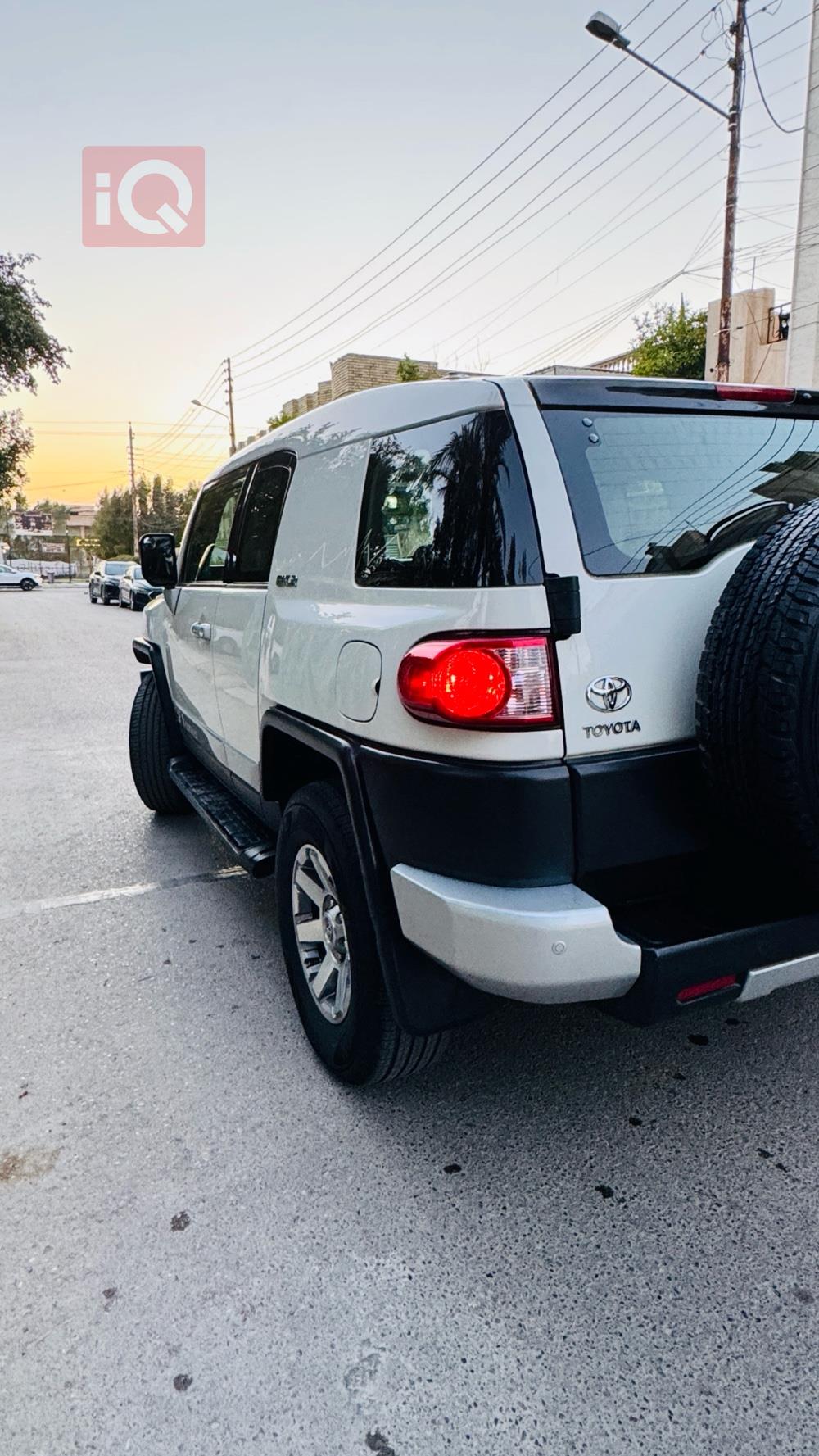 تويوتا إف جي كروزر